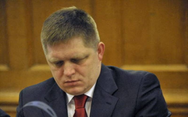 Slovak PM shot after government meeting, taken to hospital