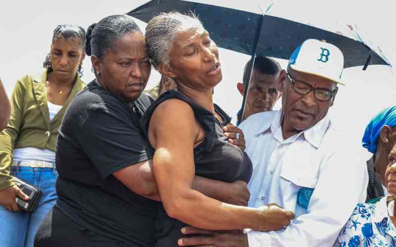 Cape Verde in mourning after children killed in bus crash