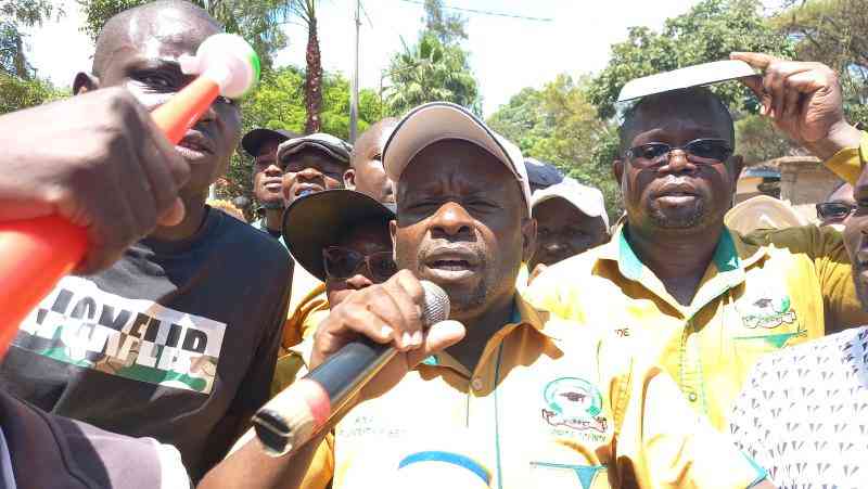 Drama as striking teachers demand audience with Mudavadi