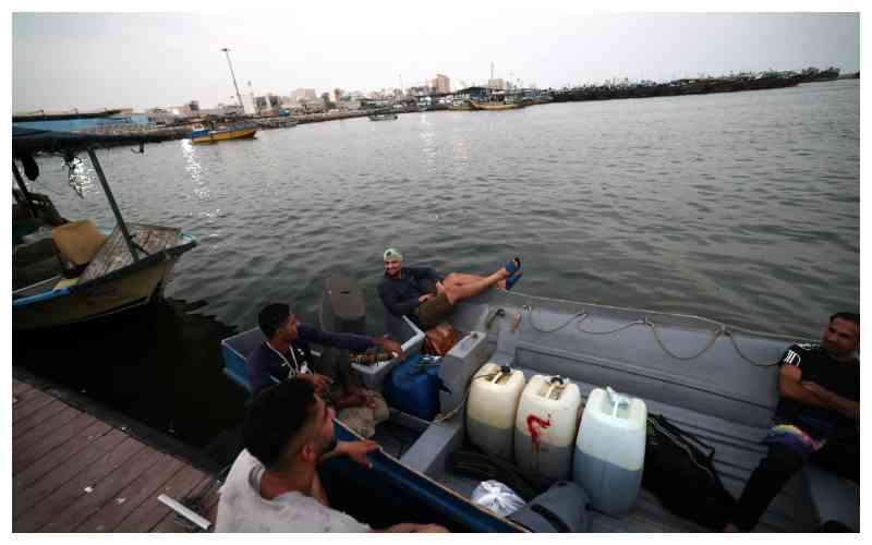 Iran war drives oil prices to $100 per barrel as Tehran strikes ships