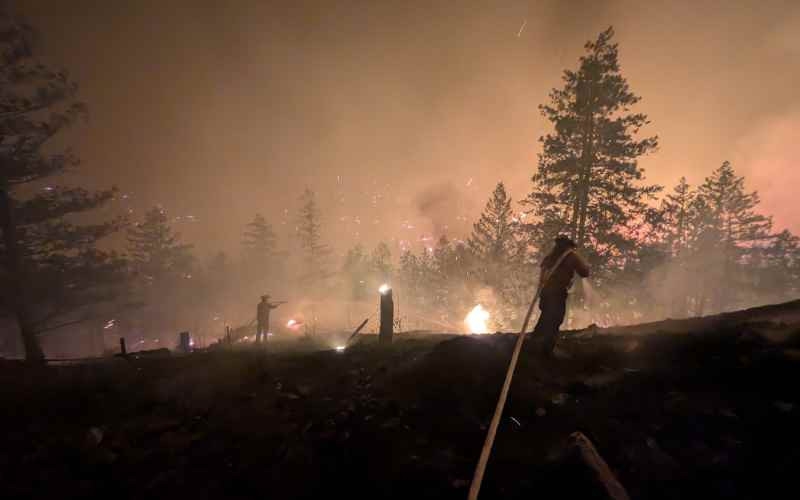 Wildfire forces 20,000 evacuations in western Canada