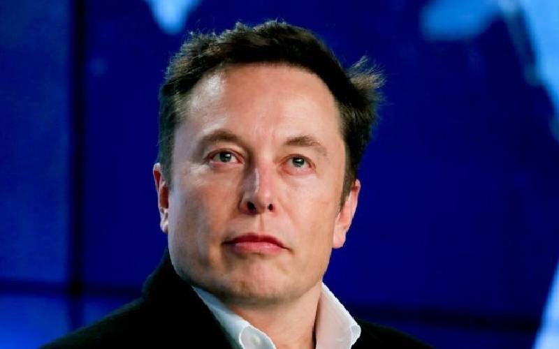 Report: Elon Musk bid to buy Twitter back on