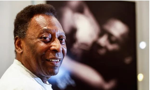Hospitalized Pele thanks fans during fight against cancer