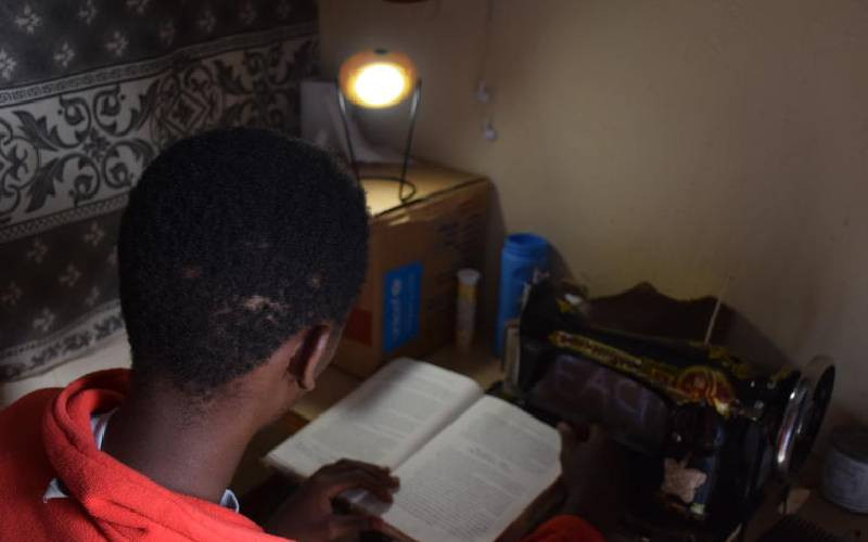 Solar lamps help relieve eye, breathing problems