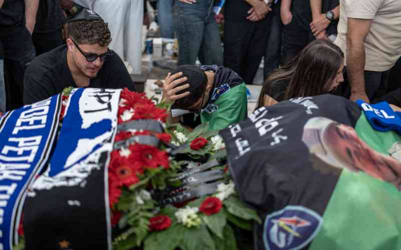 Lebanon says 13 killed in Israeli strikes in south