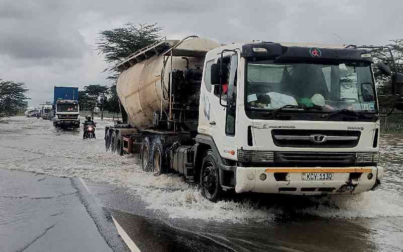 Overnight rains leave city residents stuck in floods