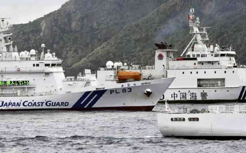 China confronts Japanese politicians in disputed East China Sea area