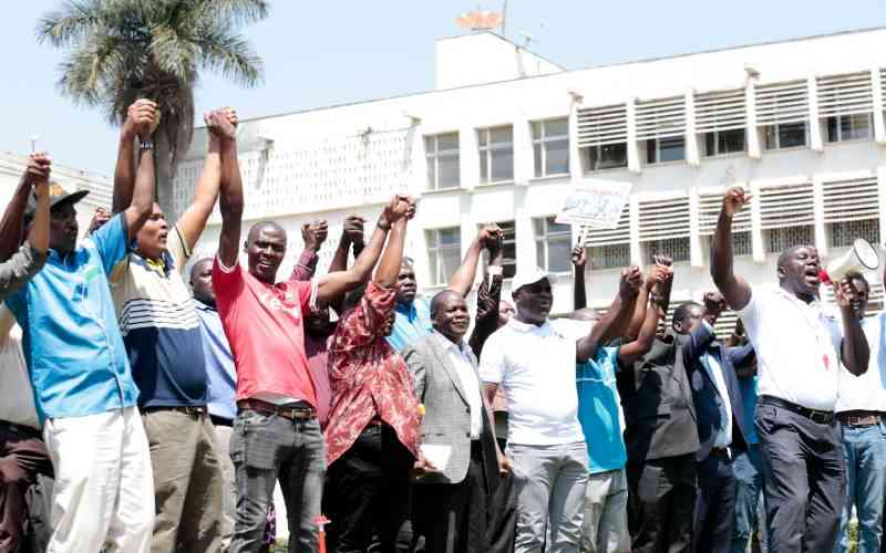 'No pay, no class': lecturers' strike paralyses public universities