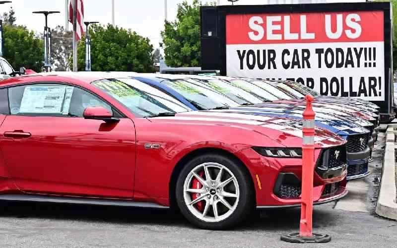 EU threatens to target US cars, planes if Trump tariff talks fail