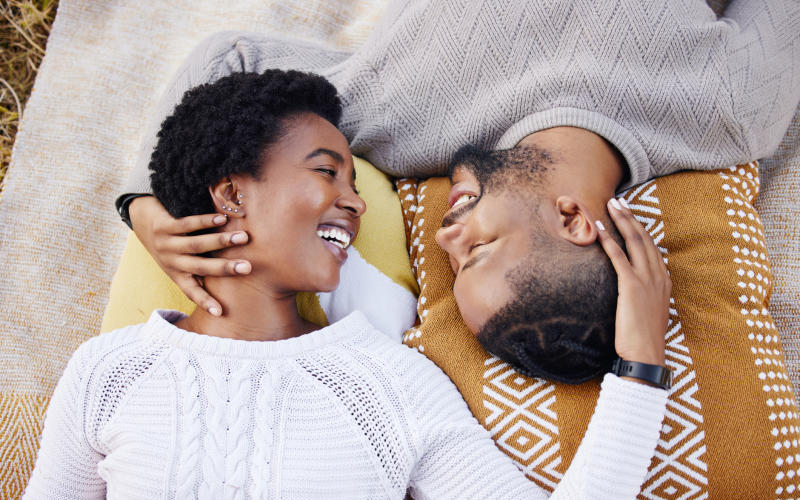 7 reasons why you should date an artist
