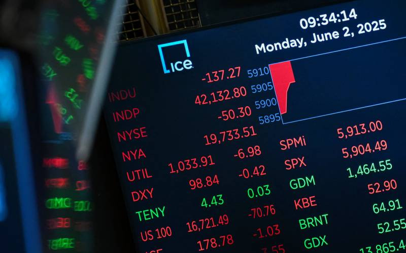 Stocks extend gains despite US...