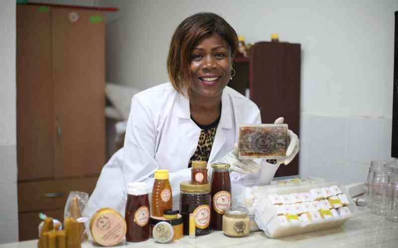 Sweet products to squeeze from honey