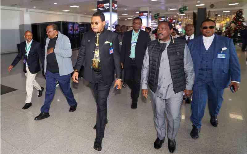 Uhuru, Kalonzo grace Future Africa Leaders Awards in Nigeria