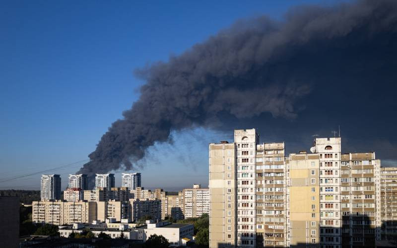 At least 27 dead after Russian strike on warehouse near Kyiv