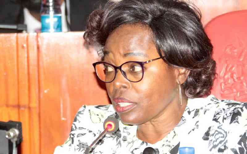 Red flag raised over county pending bills and manual payroll