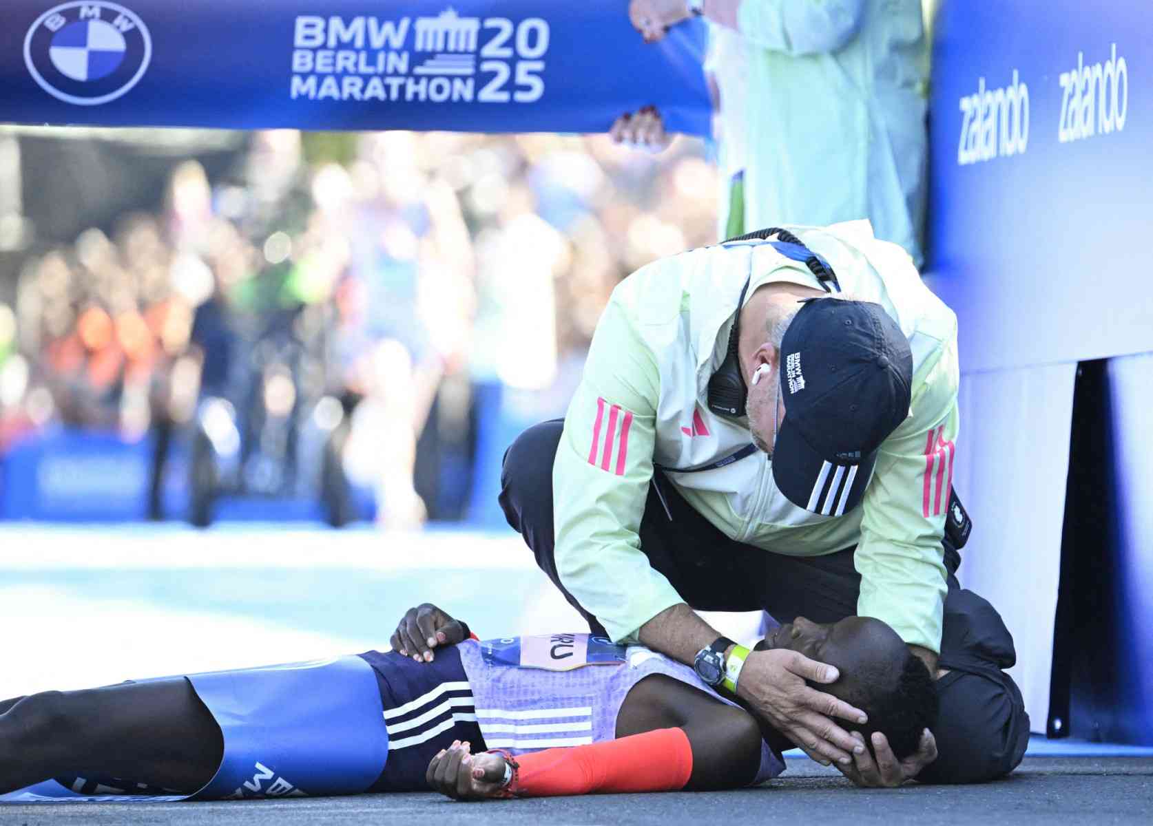 Pain of chasing glory as Kenyan athletes battle in the classic distance