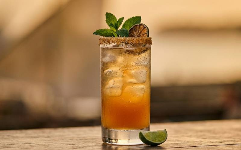 Cocktail bar: Lamu Tamu