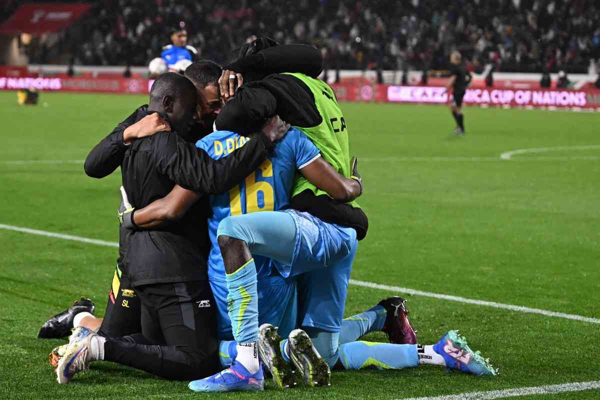 Mali beat Tunisia on penalties to reach Cup of Nations quarter-finals