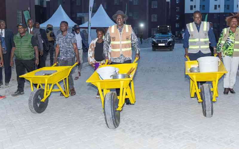 Road to Singapore: Ruto's wheelbarrow gains wings to fly