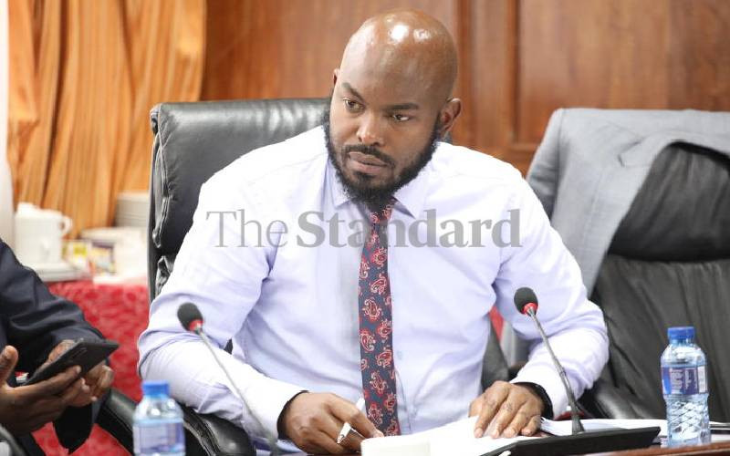MPs to give up their guns after deadly market fracas