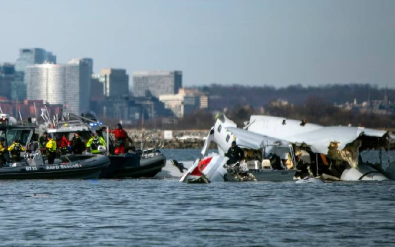 Recovery mission, investigation into Washington plane crash continue