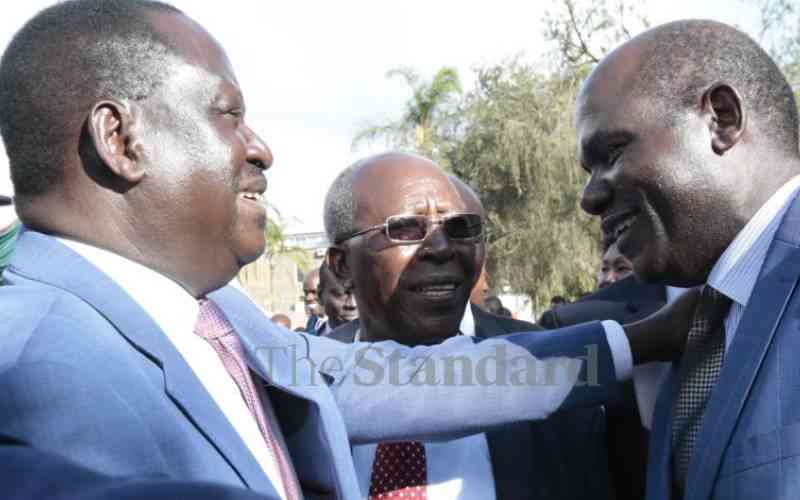 Raila, Chebukati differ over Monday polls
