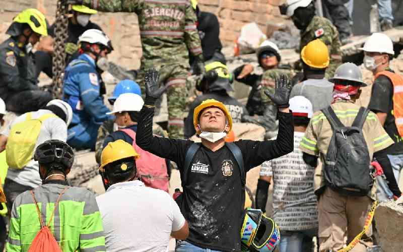 Colombia enters 'final phase' of quake search as toll hits 265