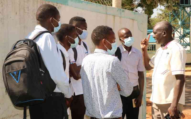 Intern nurses protest after MOH cancels placements