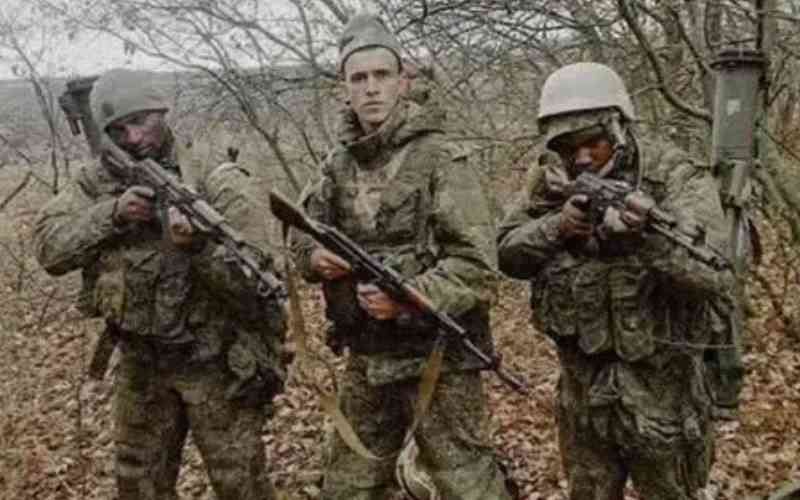 How many Kenyans are fighting for Russia?