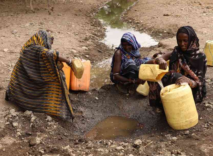 Marsabit thirst: Women forced to trek miles as water sources dry up