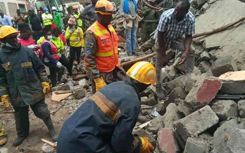 PHOTOS: KDF joins rescue efforts after building collapses in Kiambu