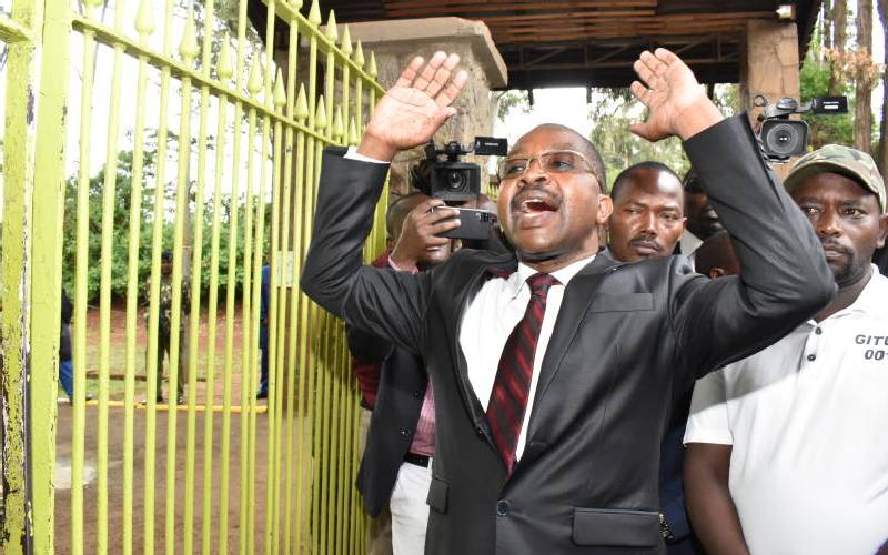 Governor Wa Iria resumes IEBC protests, claims Chebukati ignoring him