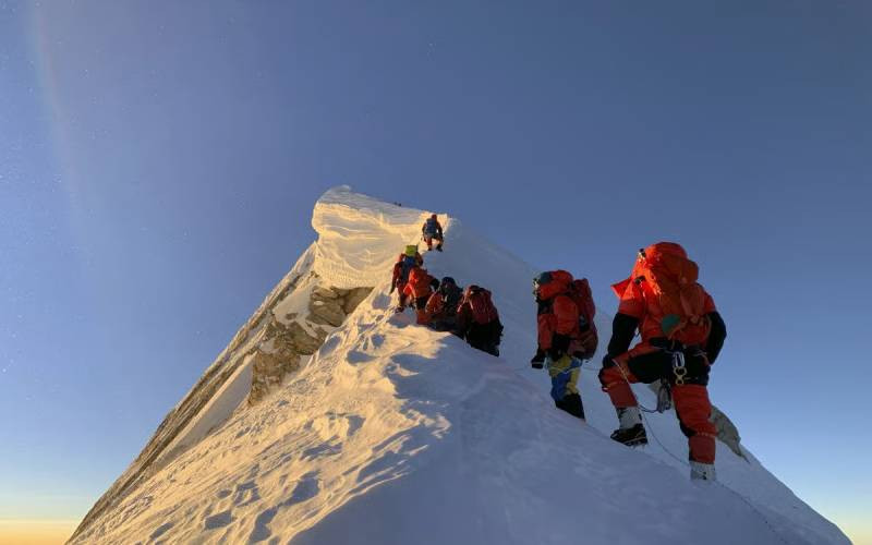 Ten missing on Nepal's Himlung peak after avalanche