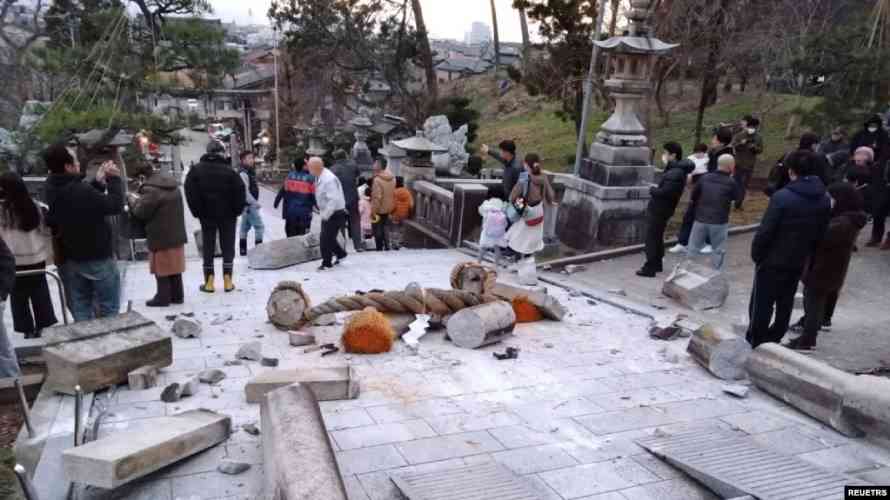 Death toll rising from powerful Japanese earthquake