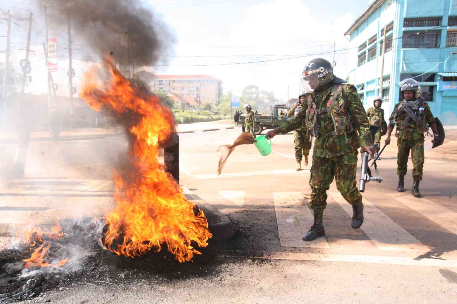 Azimio mass action: Police put out bonfires lit by protesters