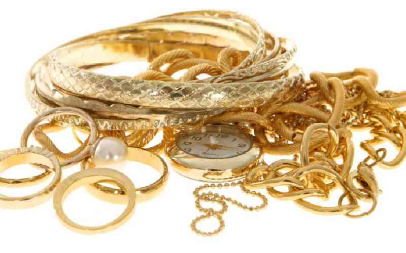 Police to detain jewellery theft suspects for 21 days