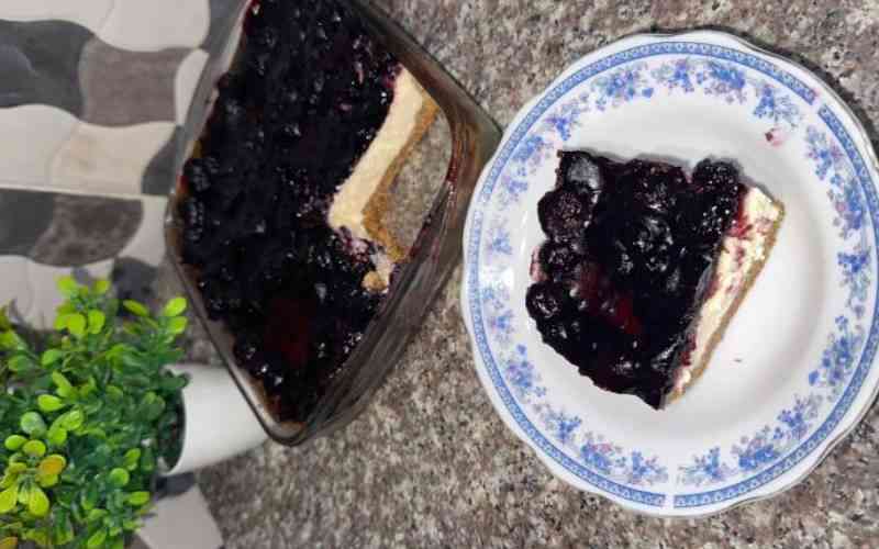 Easy recipe: Baked berry cheesecake