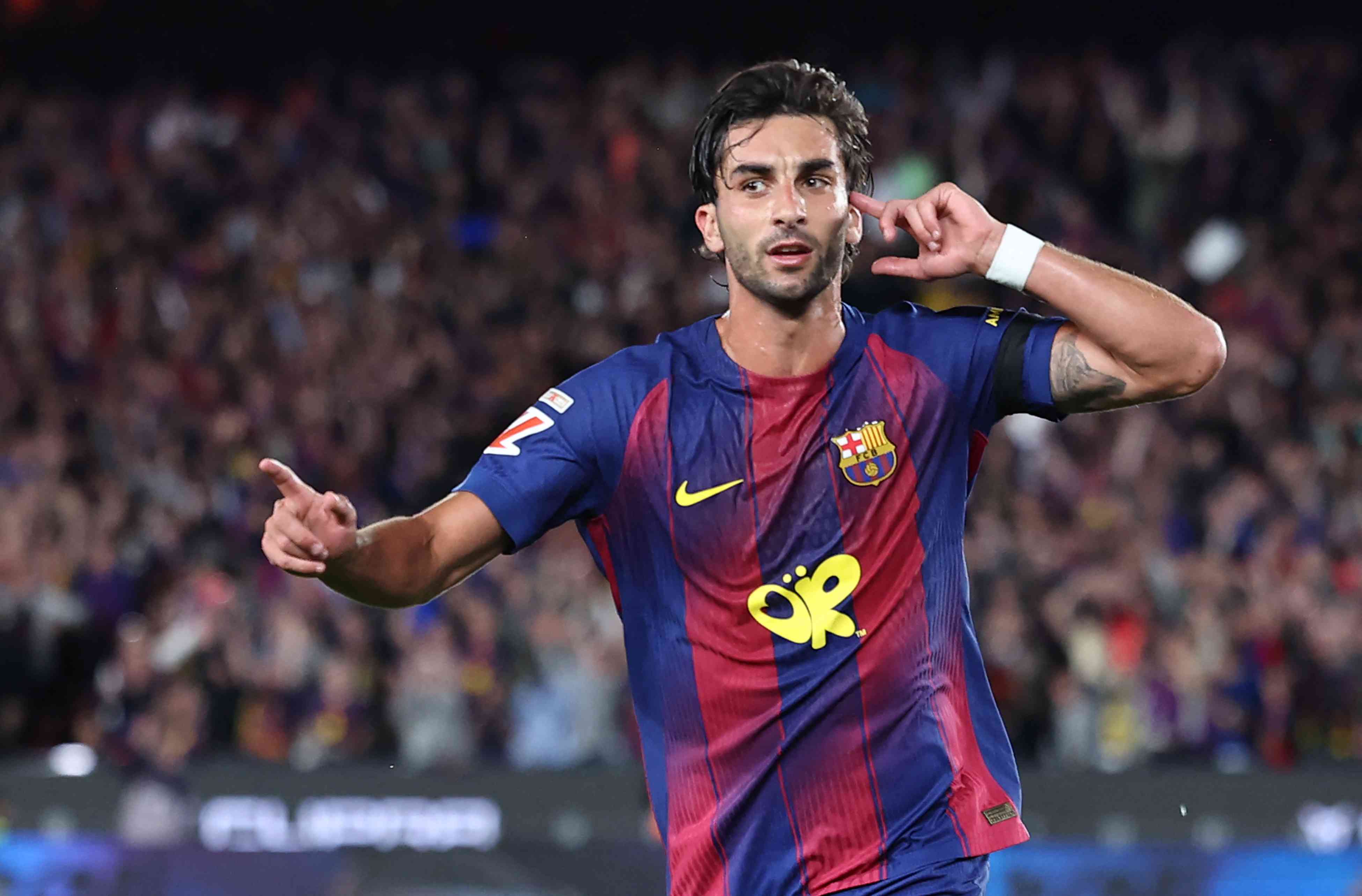 World Cup winner Ferran Torres signs for PSG from Barcelona