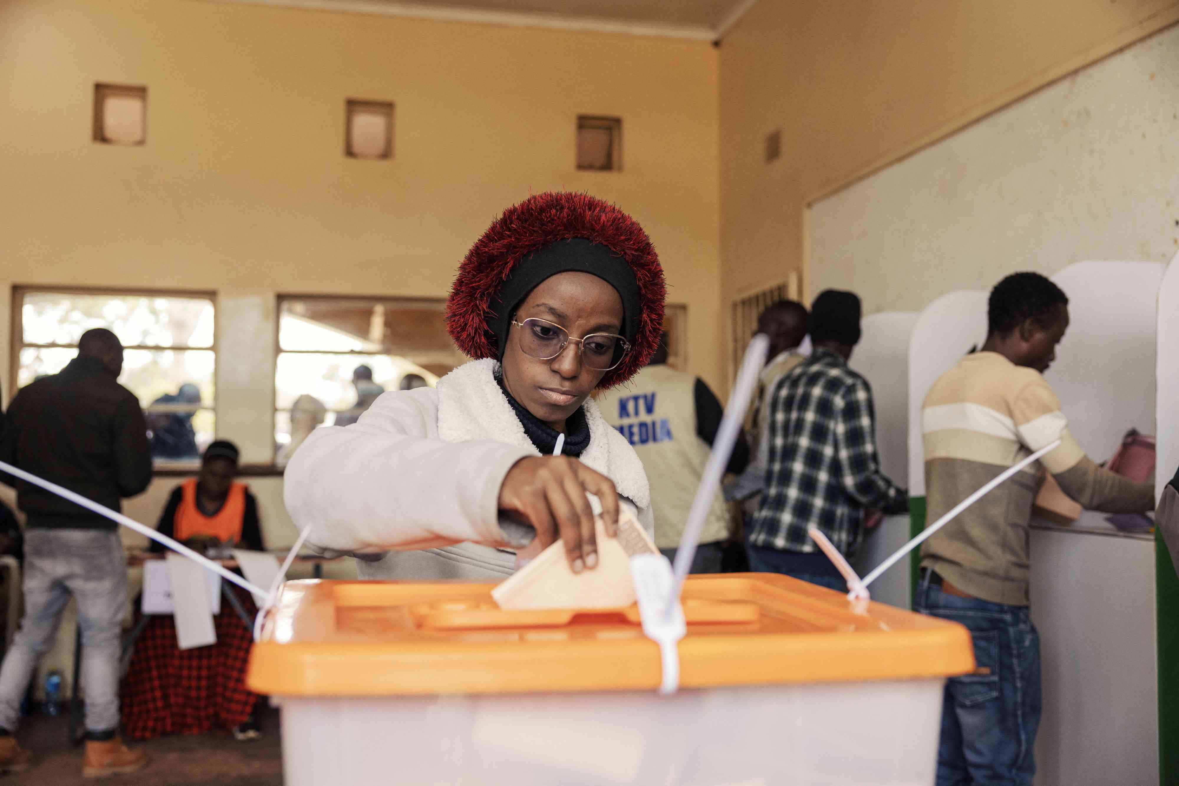 Zambia suspends vote counting nationwide citing violence