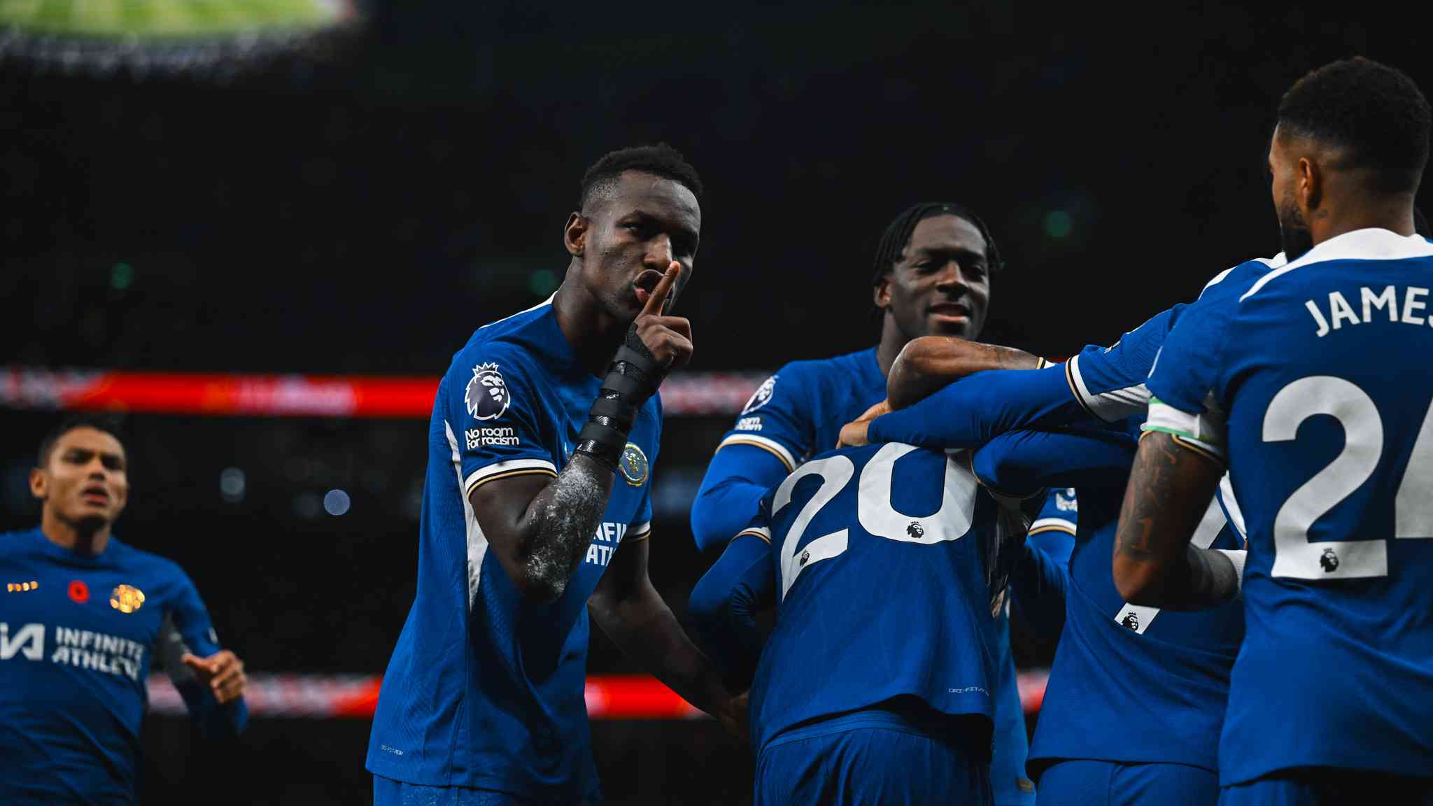 Jackson scores hat trick as 9-man Tottenham loses to Chelsea and remaining unbeaten record