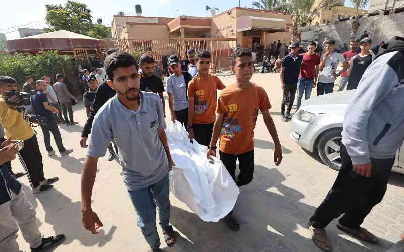 Strikes kill 29 in Gaza, amid hostage release talks