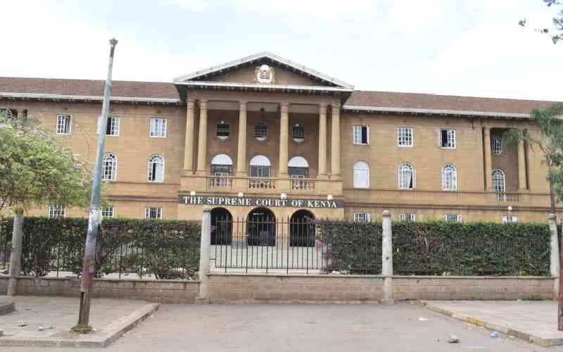 High Court puts judges' removal petitions on hold