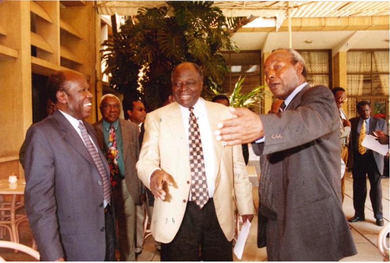 Mwai Kibaki worked without pay, asked for lifts