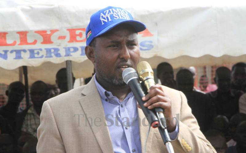Junet shoots from hip, Weta lets rip on ballot printing