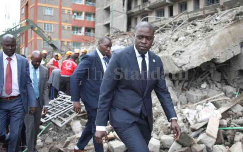 Sakaja suspends three officials over collapsed building in Kasarani area