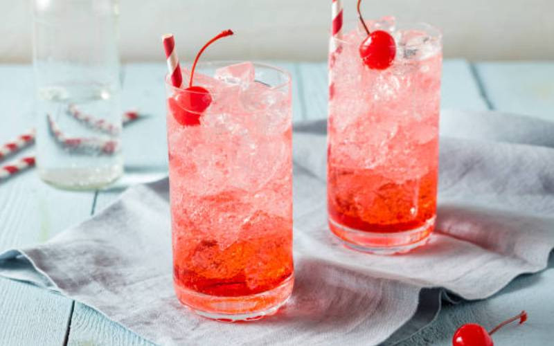 Cocktail bar: Shirley Temple mocktail