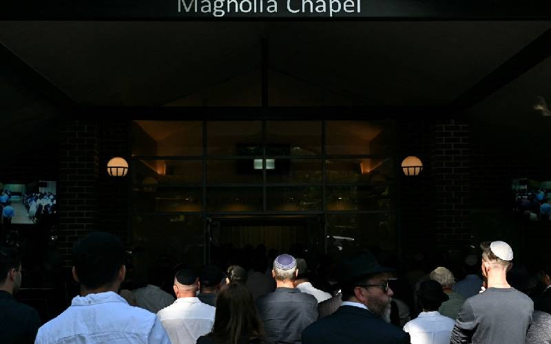 Ten-year-old girl, Holocaust survivors among Bondi Beach dead