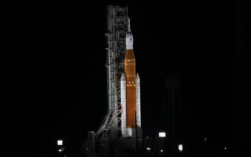 Fuel leak disrupts NASA's 2nd shot at launching moon rocket