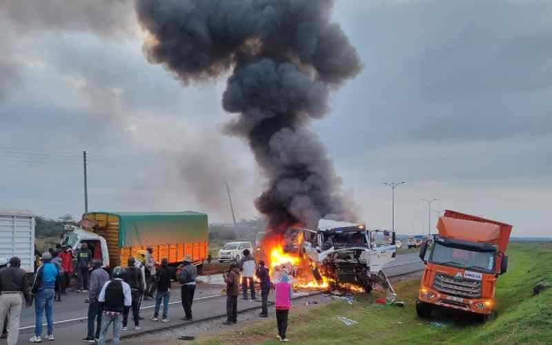 Two dead, three injured in Southern Bypass road accident