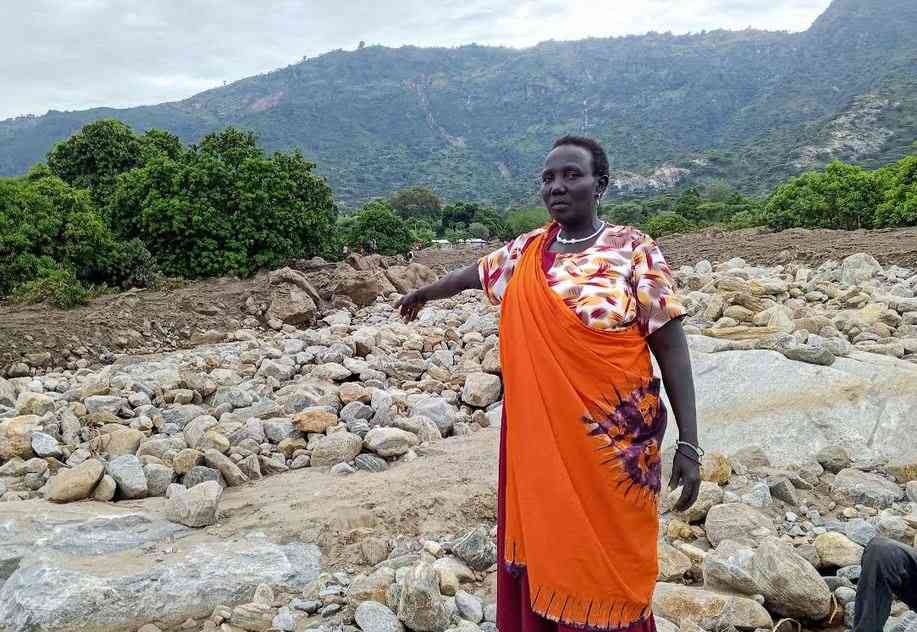 Burials for mudslides victims begin as more bodies expected